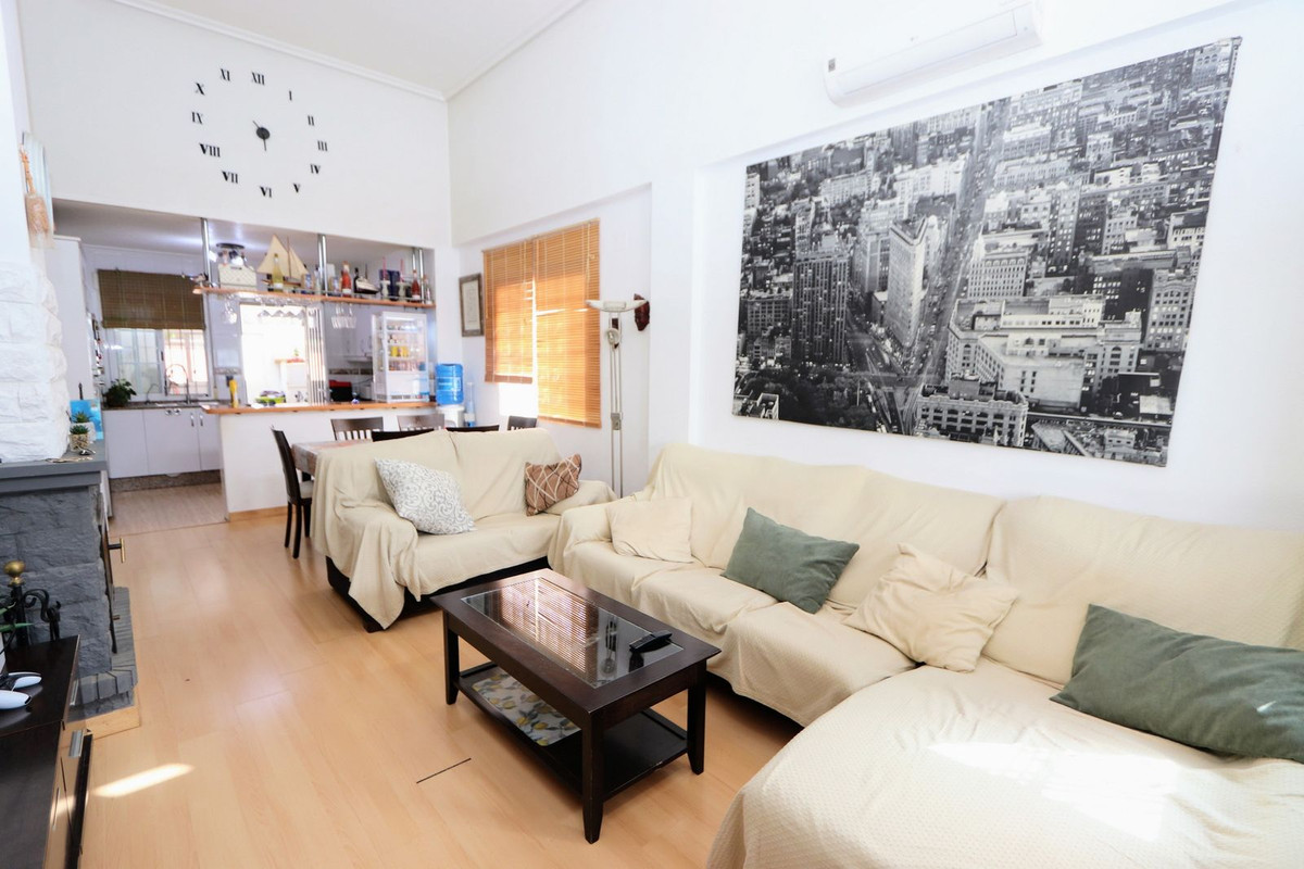 Se vende Villa - Chalet de 4 dormitorios en Costa Calida, Murcia, España