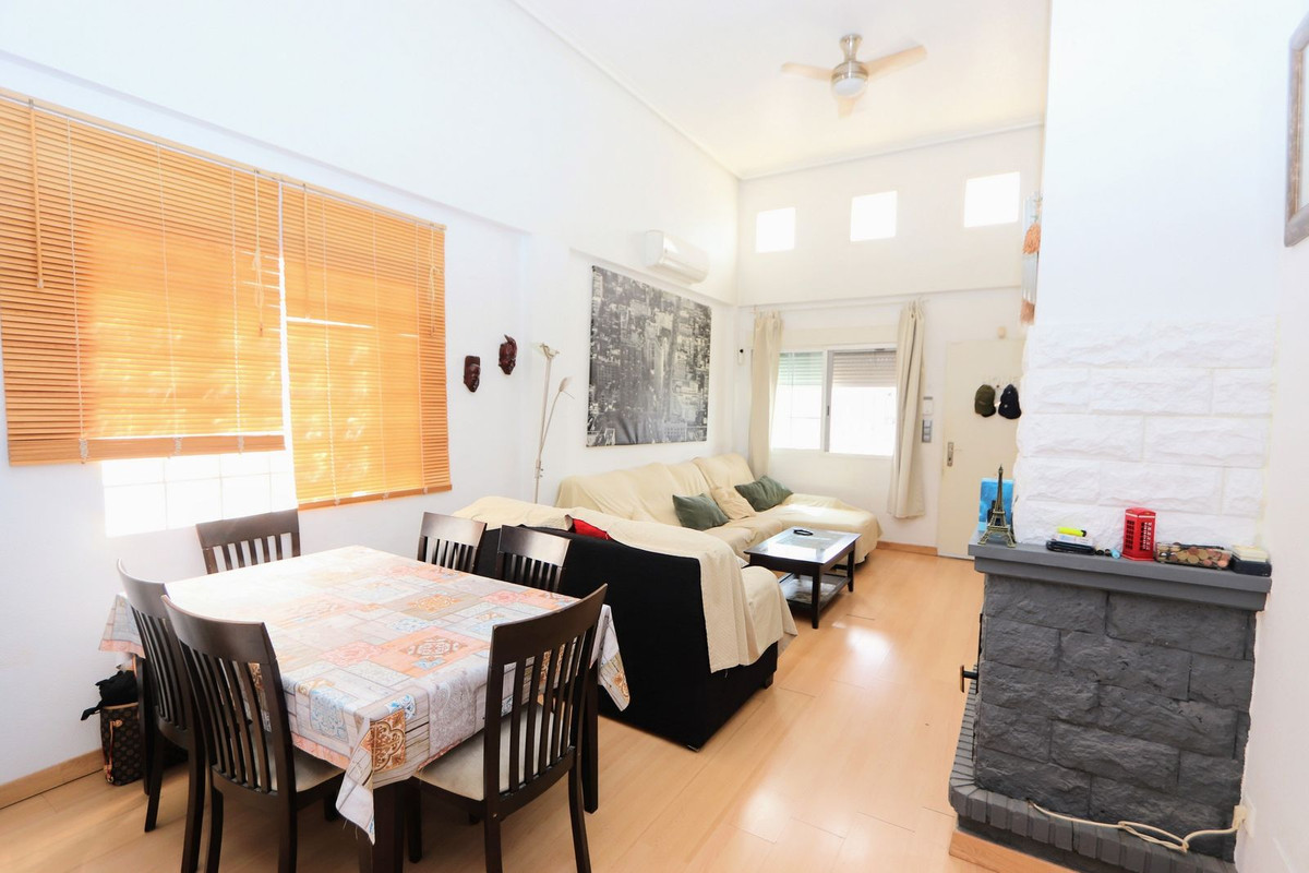 Se vende Villa - Chalet de 4 dormitorios en Costa Calida, Murcia, España
