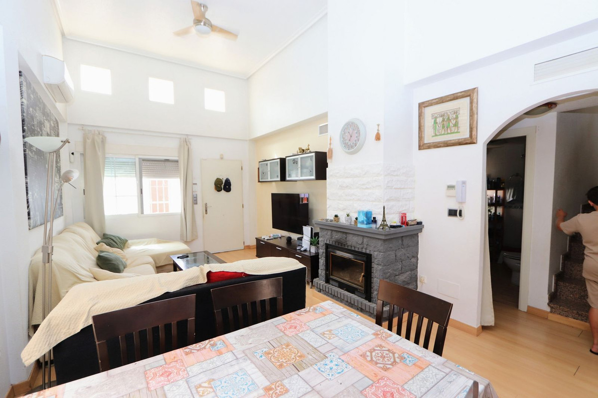 Se vende Villa - Chalet de 4 dormitorios en Costa Calida, Murcia, España
