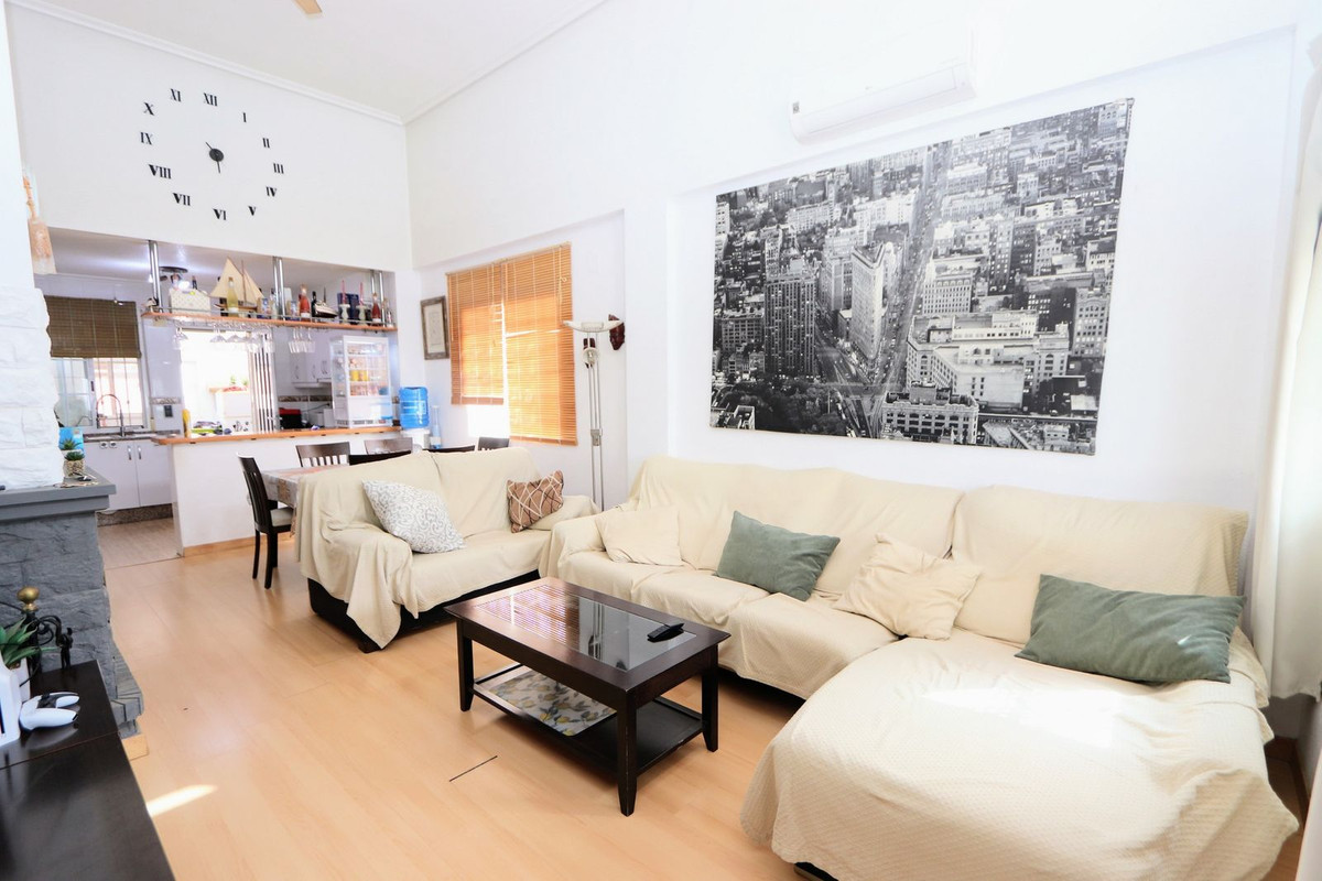 Se vende Villa - Chalet de 4 dormitorios en Costa Calida, Murcia, España