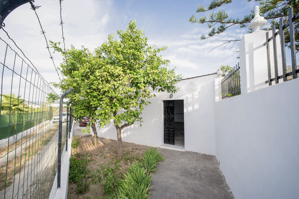 4 Bed Townhouse for sale in Alhaurín El Grande Costa Del Sol, Málaga, Spain