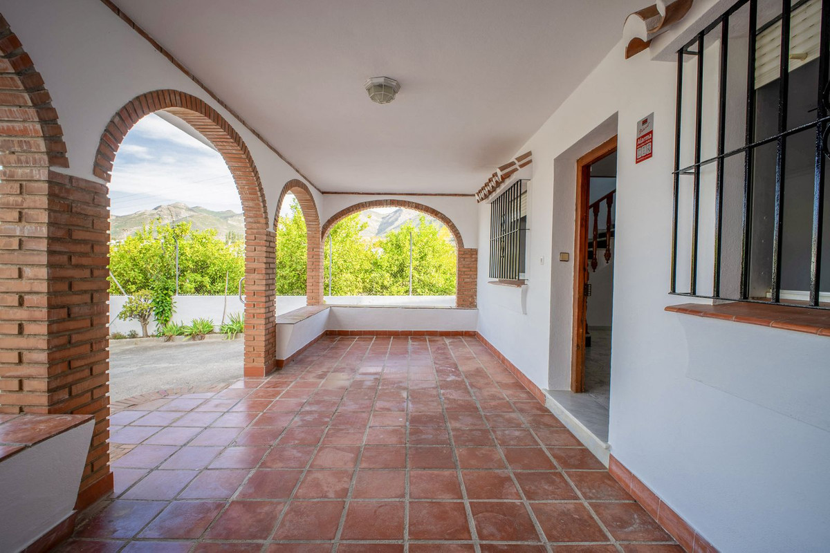 4 Bed Townhouse for sale in Alhaurín El Grande Costa Del Sol, Málaga, Spain