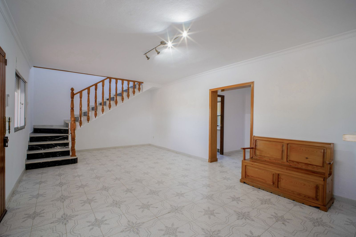 4 Bed Townhouse for sale in Alhaurín El Grande Costa Del Sol, Málaga, Spain