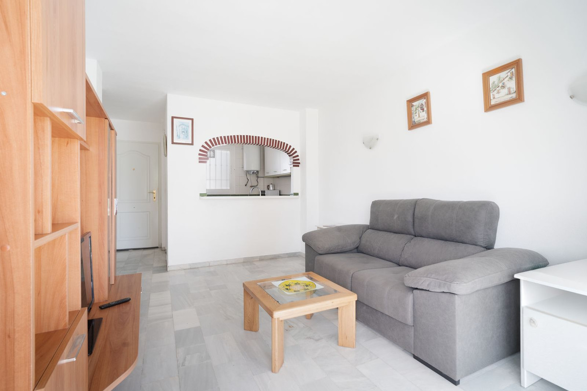 1 Bed Apartment for sale in La Carihuela Costa Del Sol, Málaga, Spain