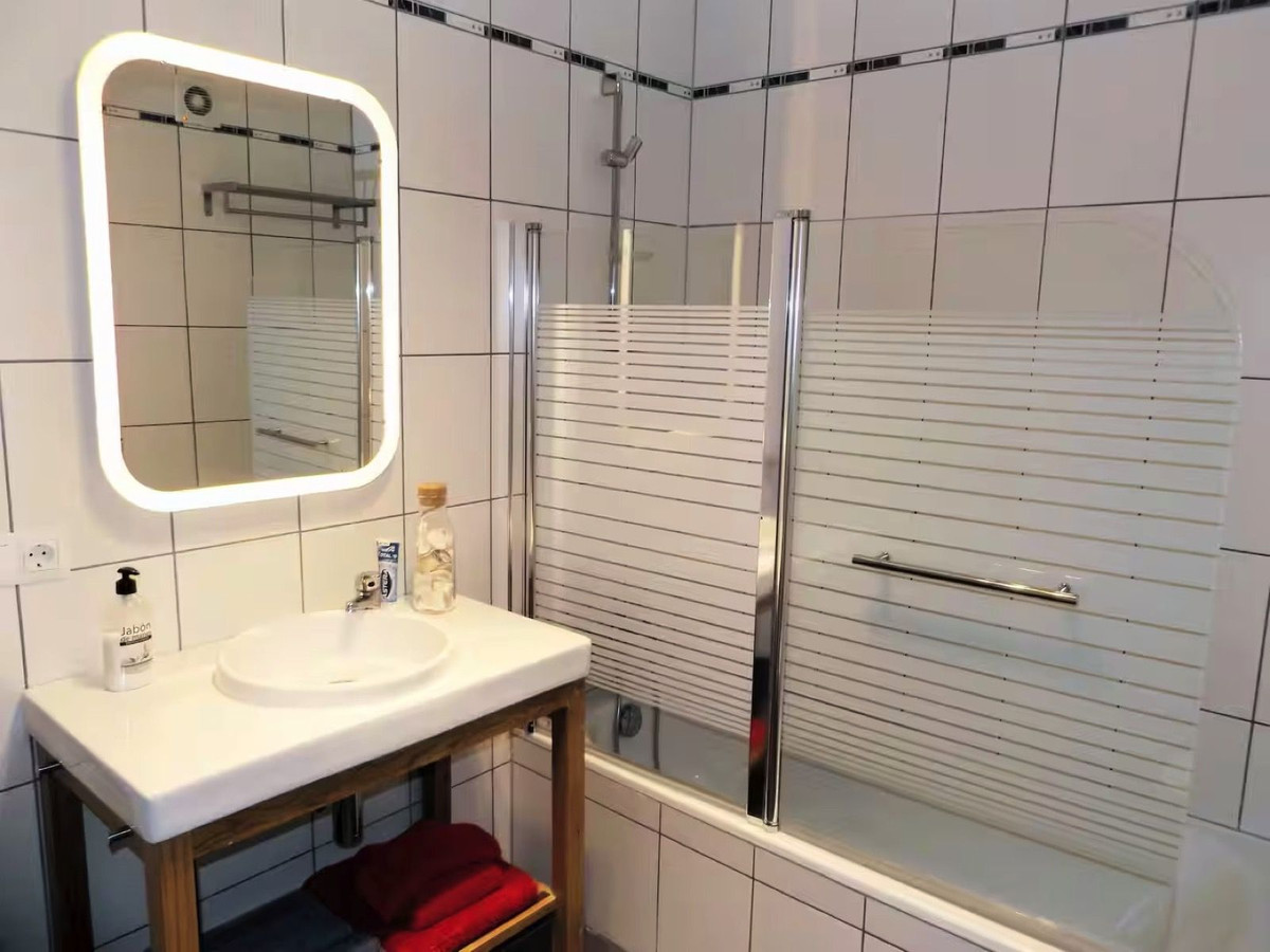 4 Bed Apartment for sale in Marbella Costa Del Sol, Málaga, Spain