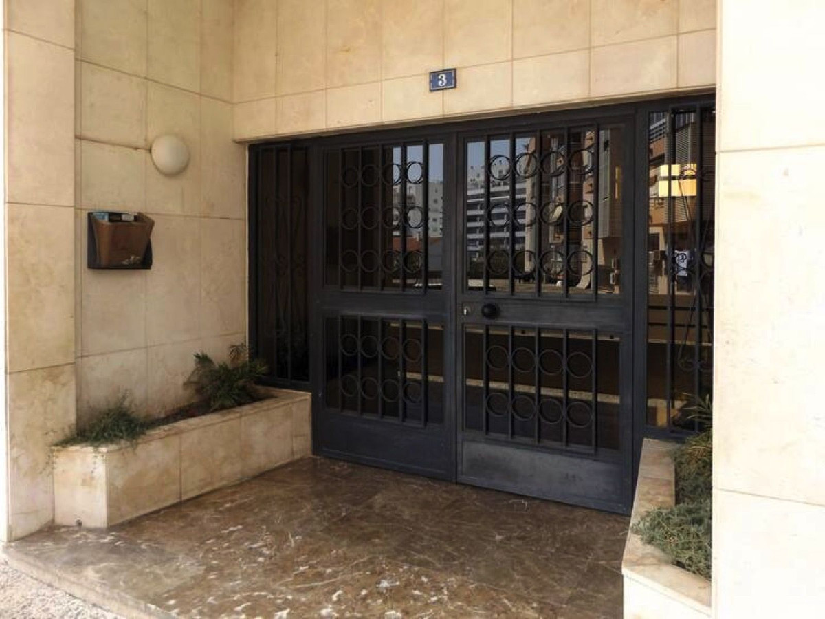 4 Bed Apartment for sale in Marbella Costa Del Sol, Málaga, Spain