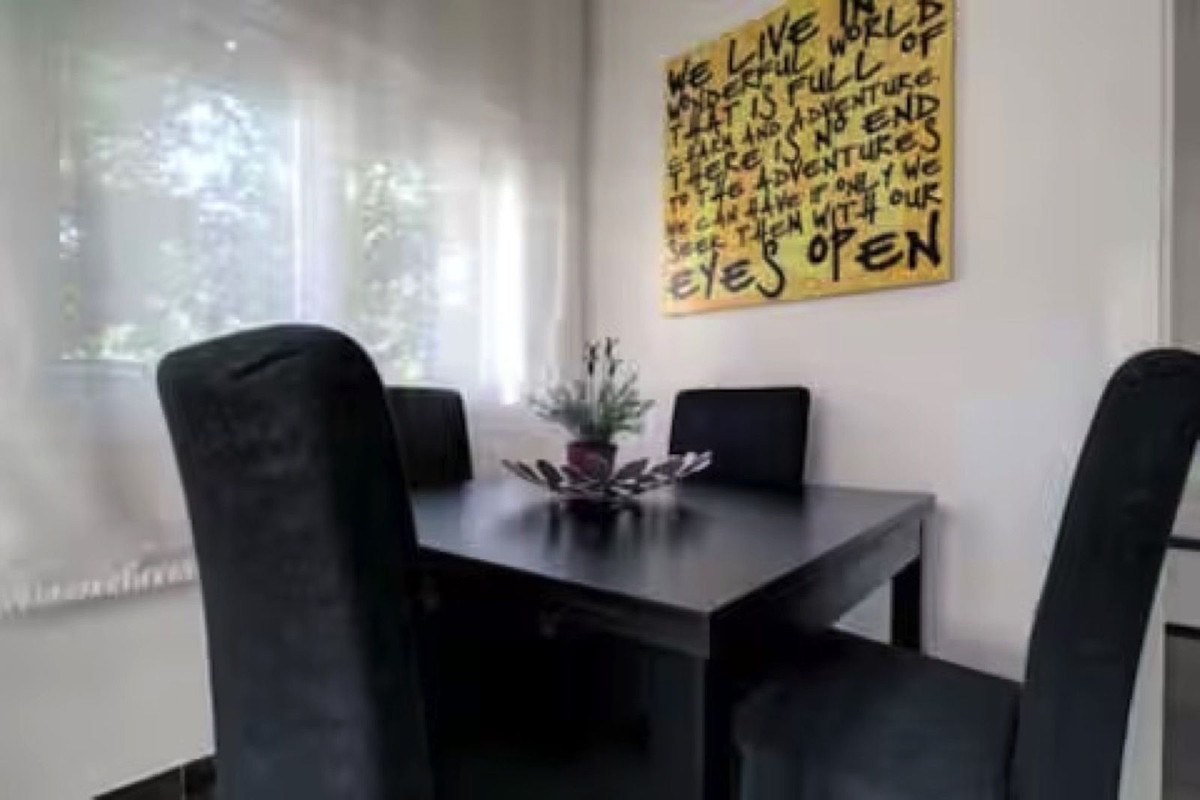 4 Bed Apartment for sale in Marbella Costa Del Sol, Málaga, Spain