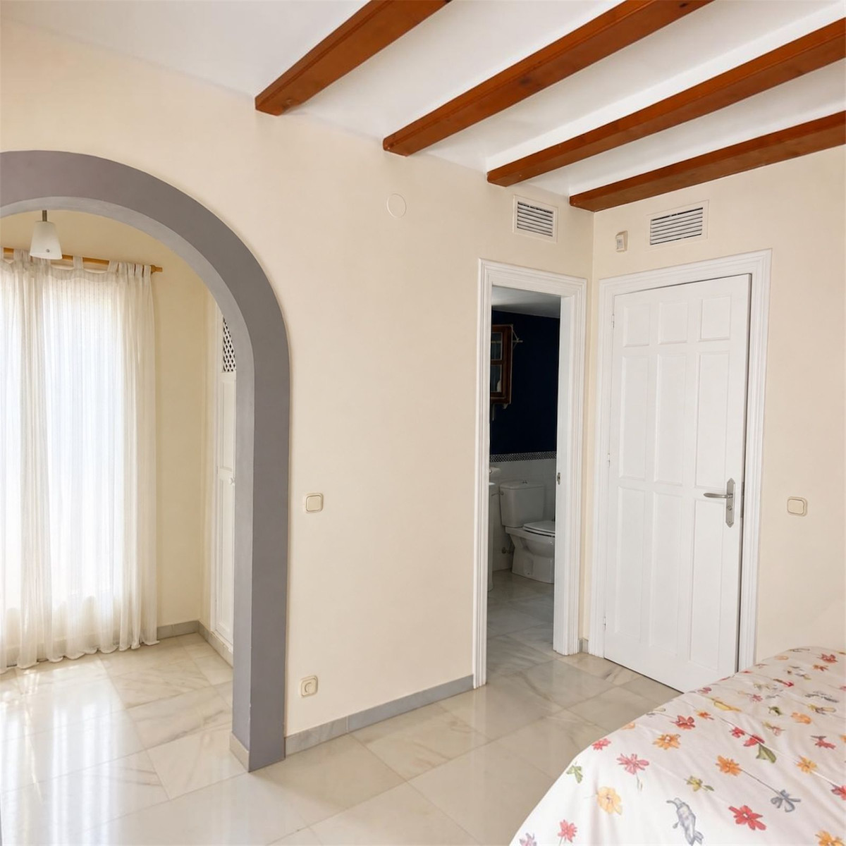 3 Bed Townhouse for sale in Nagüeles Costa Del Sol, Málaga, Spain