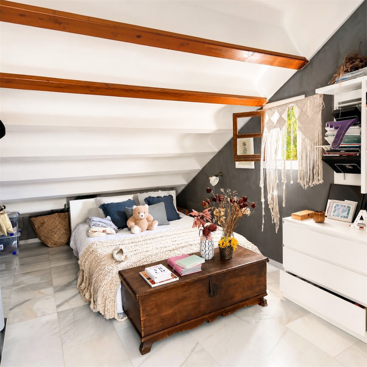 3 Bed Townhouse for sale in Nagüeles Costa Del Sol, Málaga, Spain