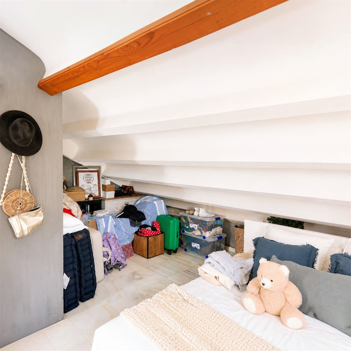 3 Bed Townhouse for sale in Nagüeles Costa Del Sol, Málaga, Spain