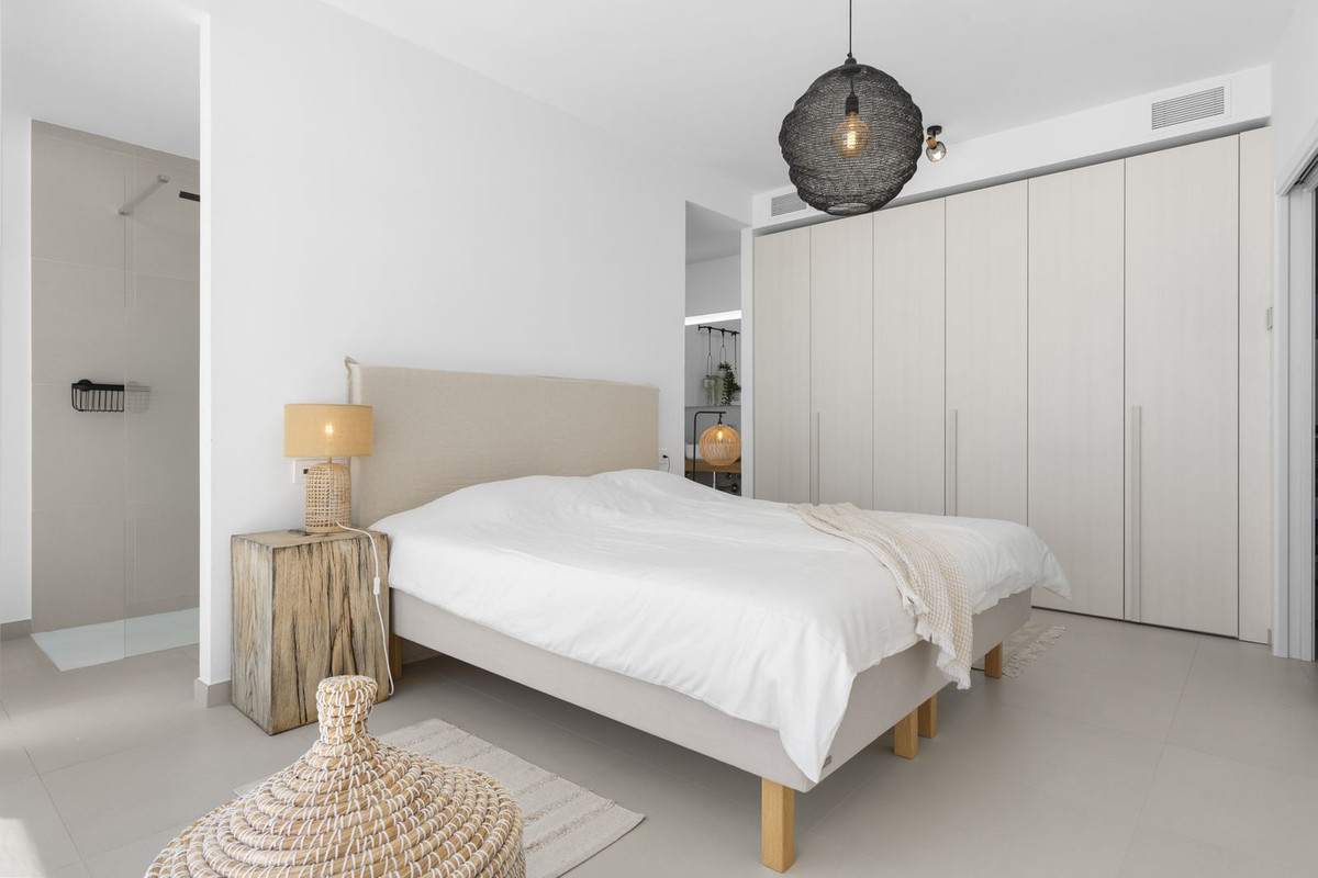 2 Bed Apartment for sale in Benalmadena Costa Del Sol, Málaga, Spain