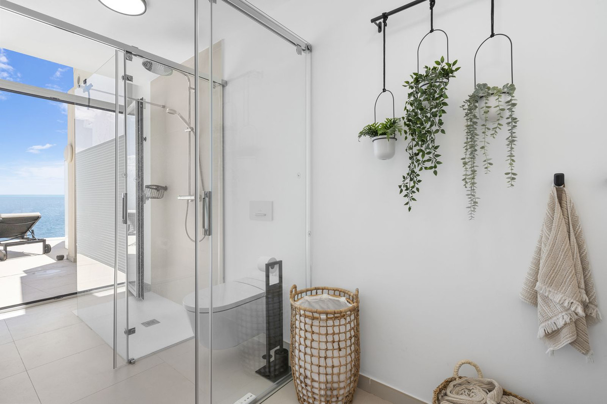 2 Bed Apartment for sale in Benalmadena Costa Del Sol, Málaga, Spain