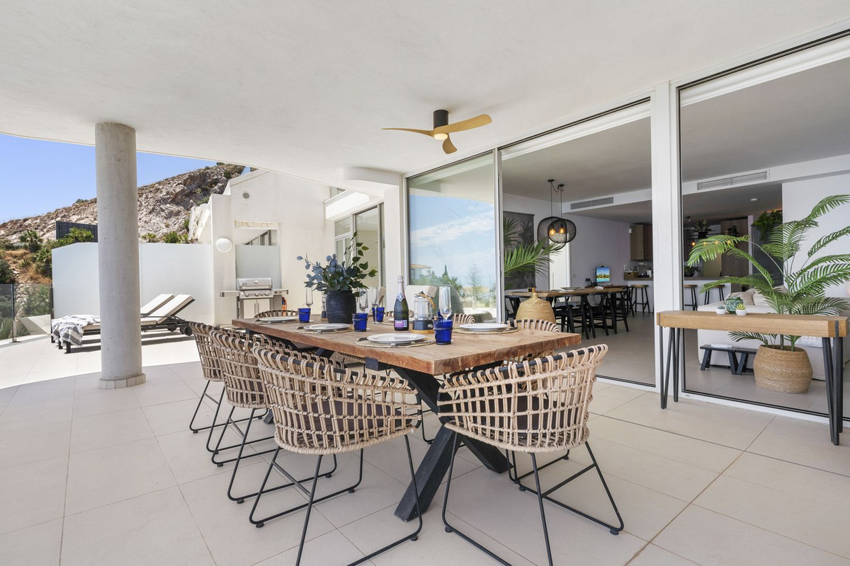 2 Bed Apartment for sale in Benalmadena Costa Del Sol, Málaga, Spain
