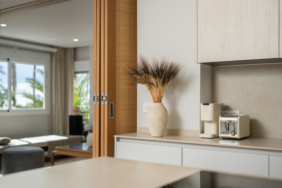 3 Bed Apartment for sale in Estepona Costa Del Sol, Málaga, Spain