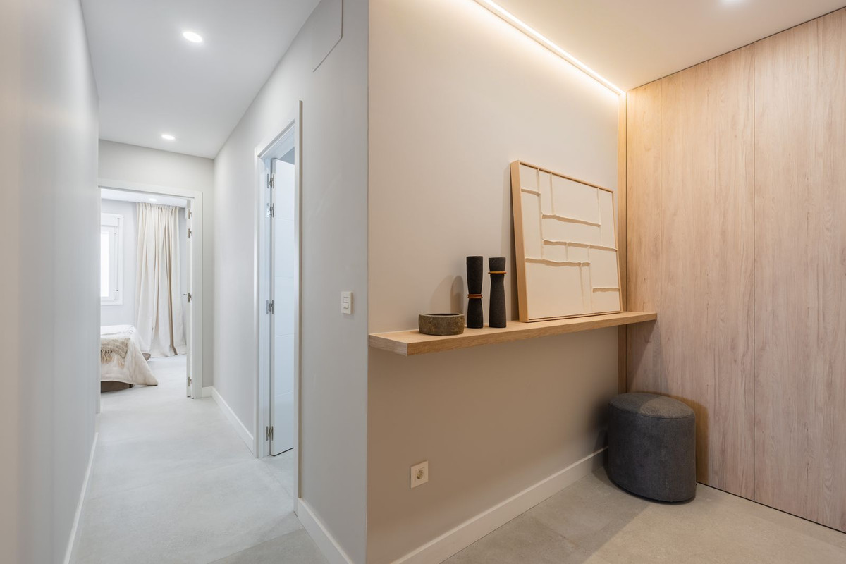 3 Bed Apartment for sale in Estepona Costa Del Sol, Málaga, Spain