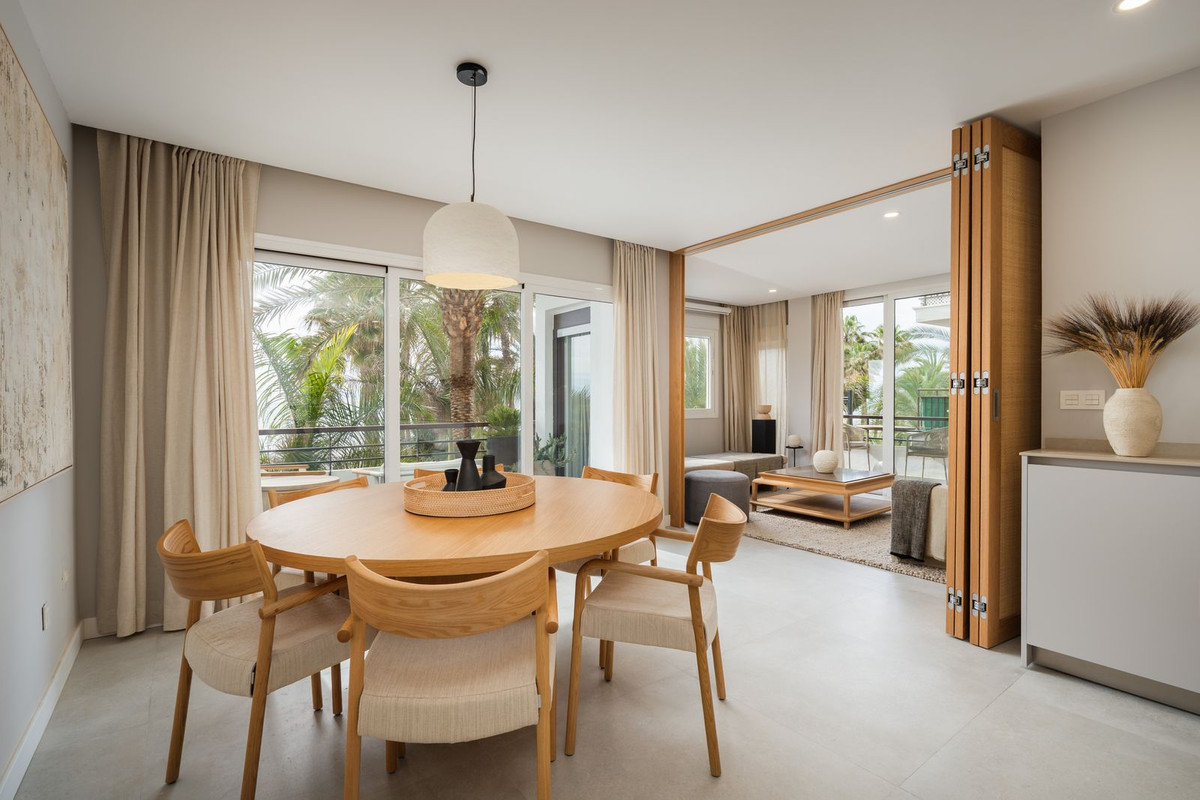 3 Bed Apartment for sale in Estepona Costa Del Sol, Málaga, Spain