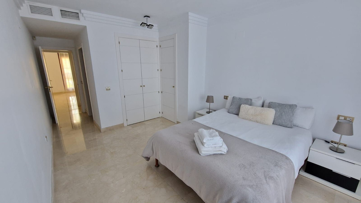 2 Bed Apartment for sale in Benahavís Costa Del Sol, Málaga, Spain