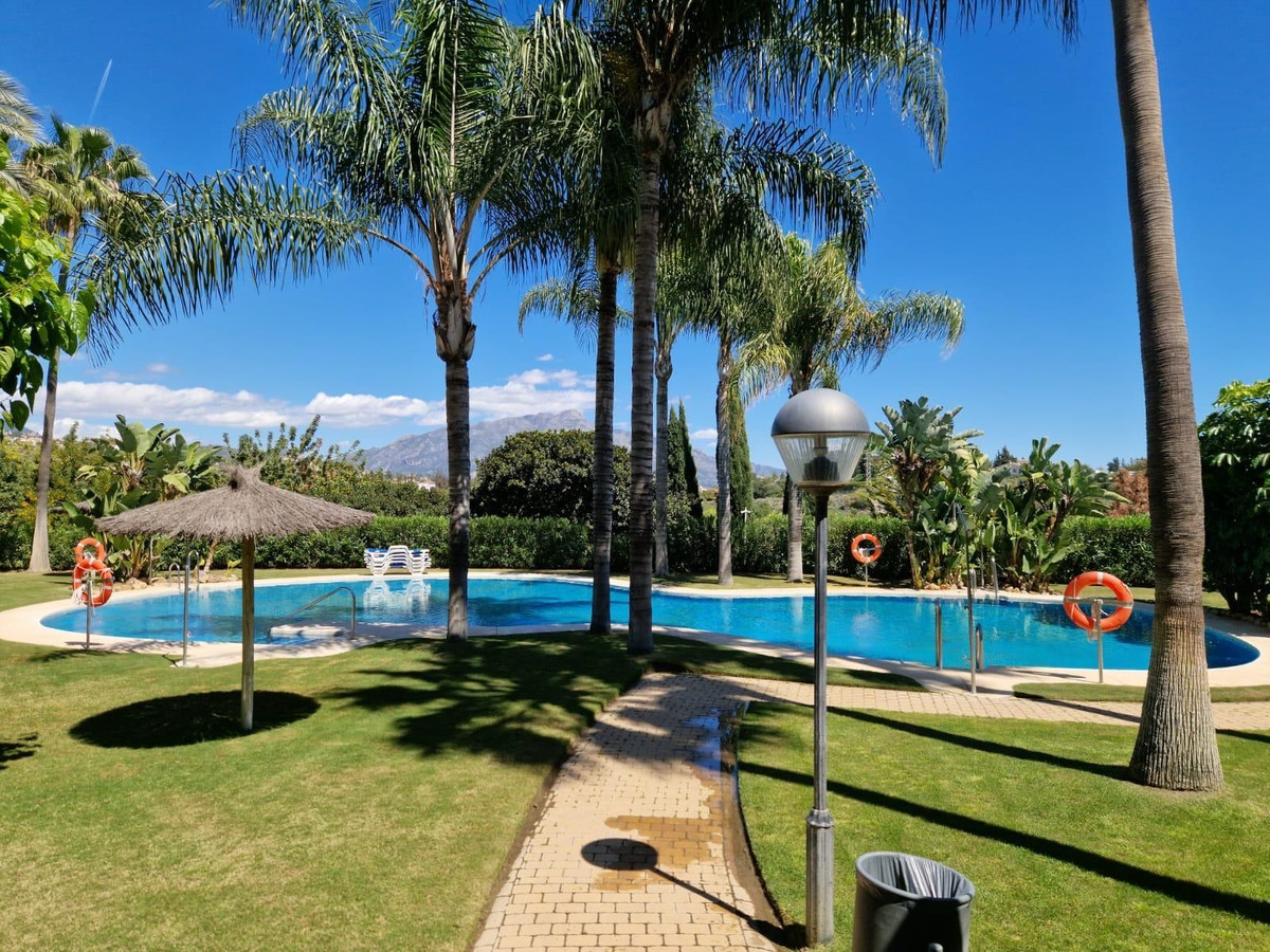 2 Bed Apartment for sale in Benahavís Costa Del Sol, Málaga, Spain