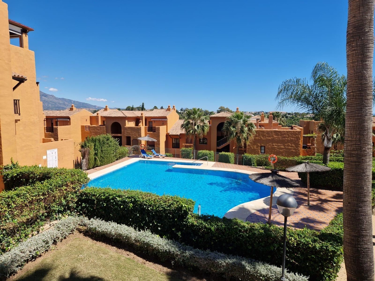 2 Bed Apartment for sale in Benahavís Costa Del Sol, Málaga, Spain