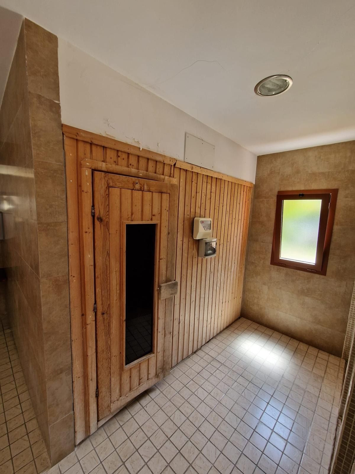 2 Bed Apartment for sale in Benahavís Costa Del Sol, Málaga, Spain