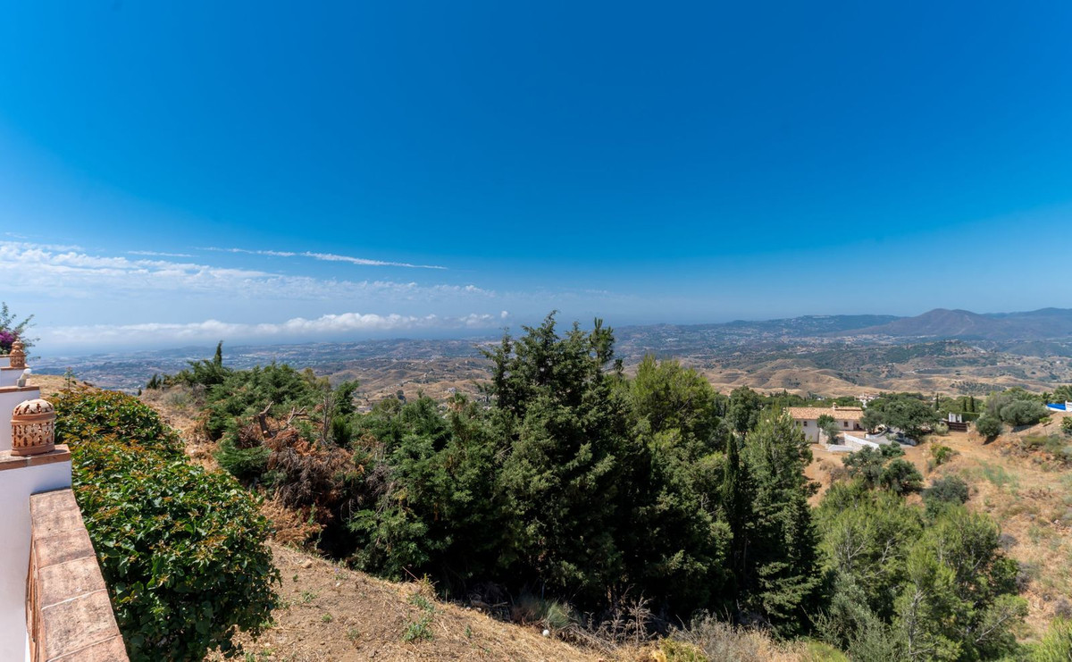 3 Bed Townhouse for sale in Mijas Costa Del Sol, Málaga, Spain