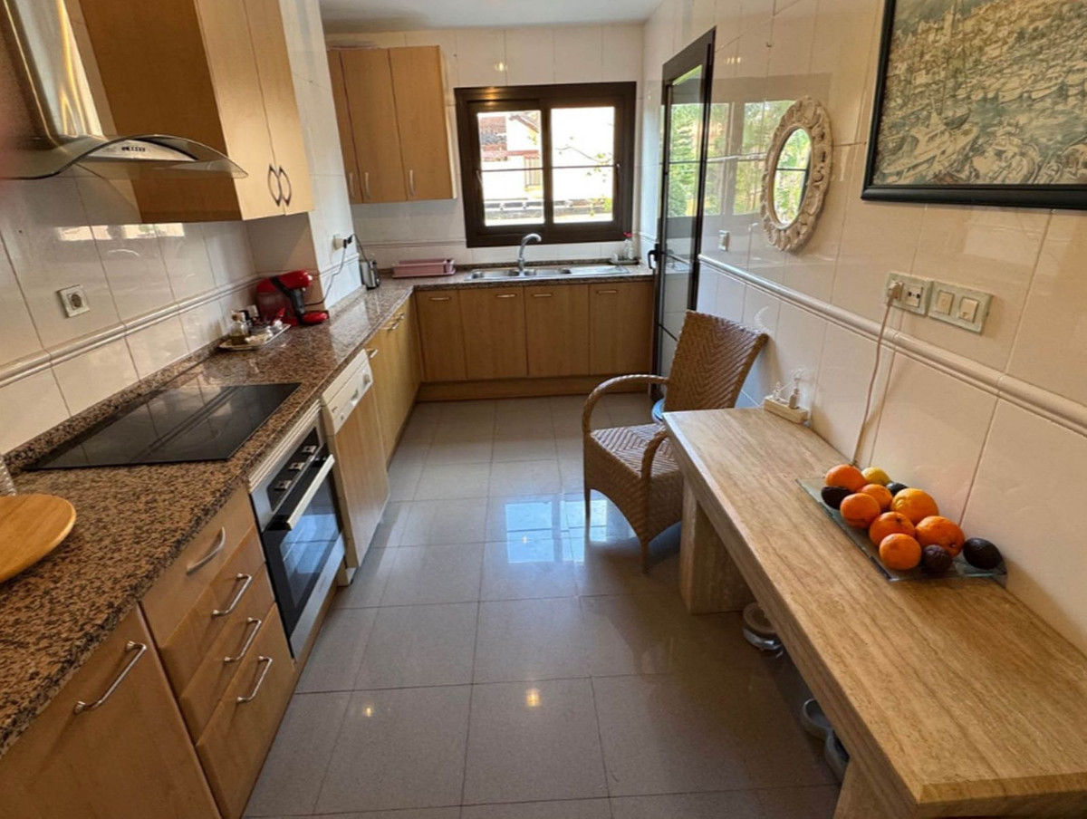 4 Bed Apartment for sale in Hacienda Del Sol Costa Del Sol, Málaga, Spain