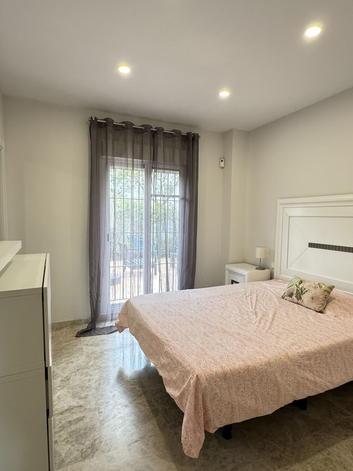 Se vende Apartamento Planta Baja de 2 dormitorios en Costa Del Sol, Málaga, España