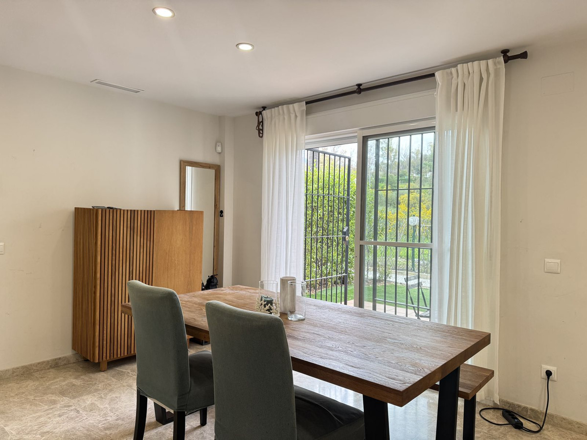Se vende Apartamento Planta Baja de 2 dormitorios en Costa Del Sol, Málaga, España