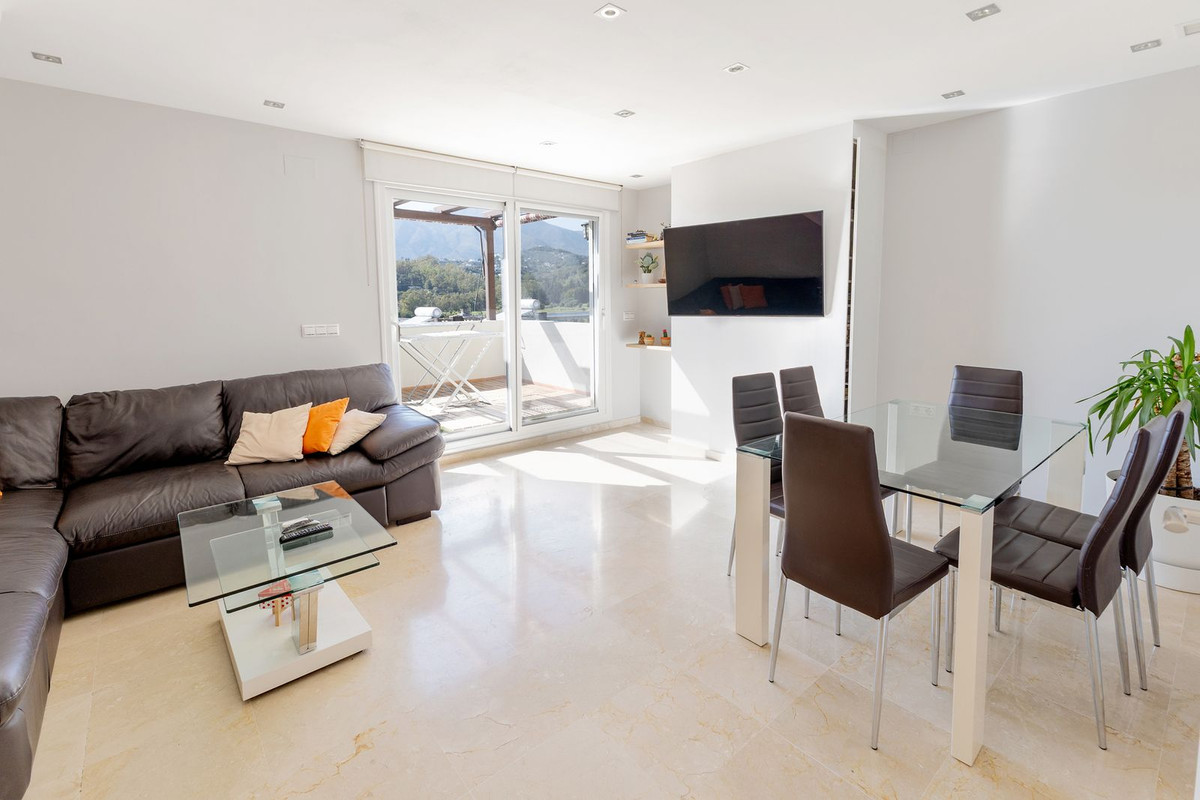 2 Bed Apartment for sale in Estepona Costa Del Sol, Málaga, Spain