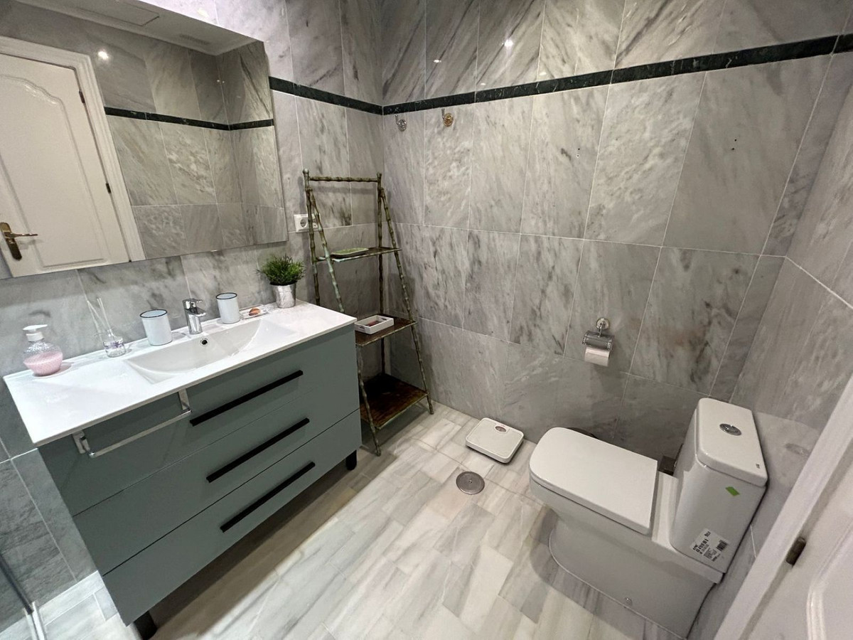 3 Bed Apartment for sale in Marbella Costa Del Sol, Málaga, Spain