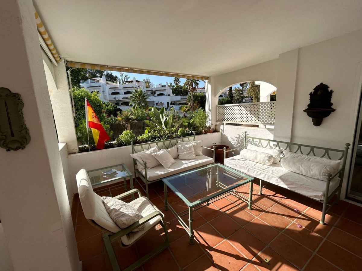 3 Bed Apartment for sale in Marbella Costa Del Sol, Málaga, Spain