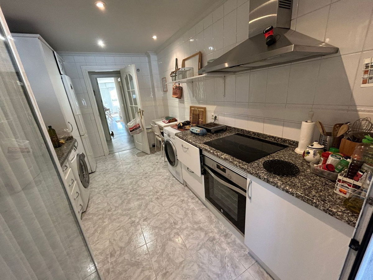 3 Bed Apartment for sale in Marbella Costa Del Sol, Málaga, Spain
