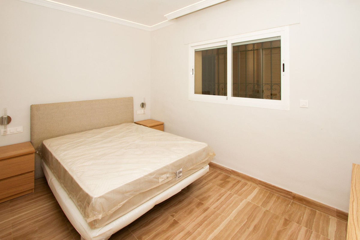 3 Bed Apartment for sale in Elviria Costa Del Sol, Málaga, Spain