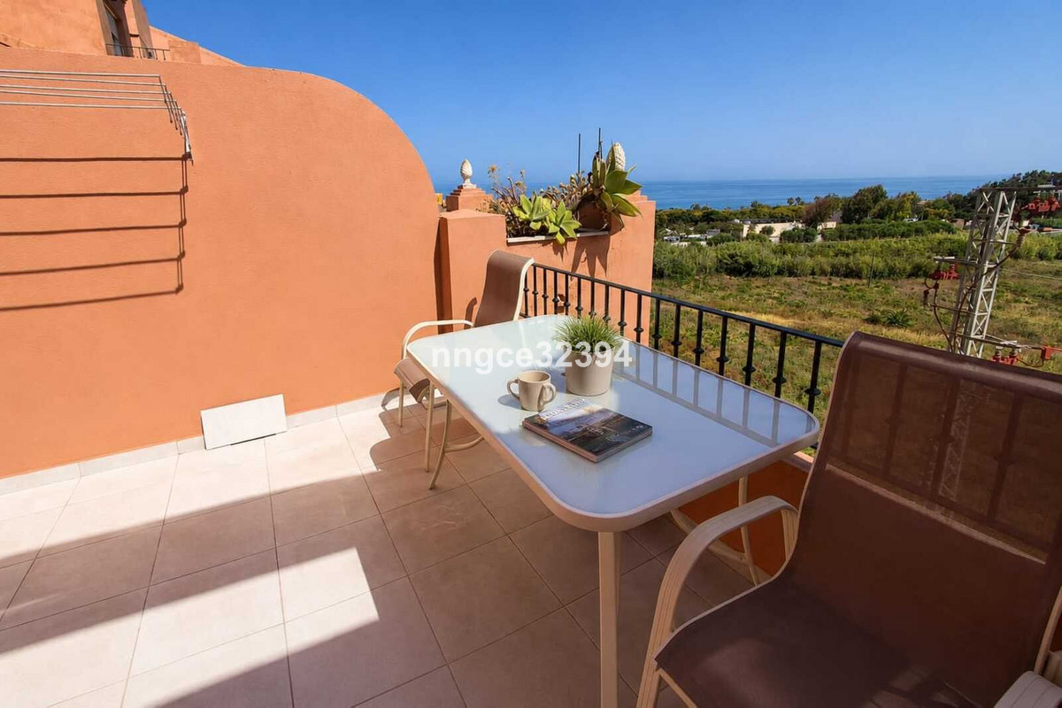 2 Bed Apartment for sale in La Duquesa Costa Del Sol, Málaga, Spain