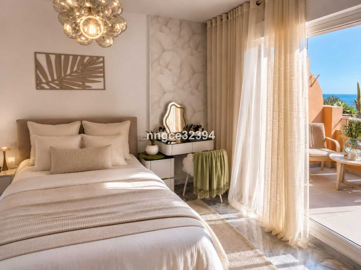 2 Bed Apartment for sale in La Duquesa Costa Del Sol, Málaga, Spain