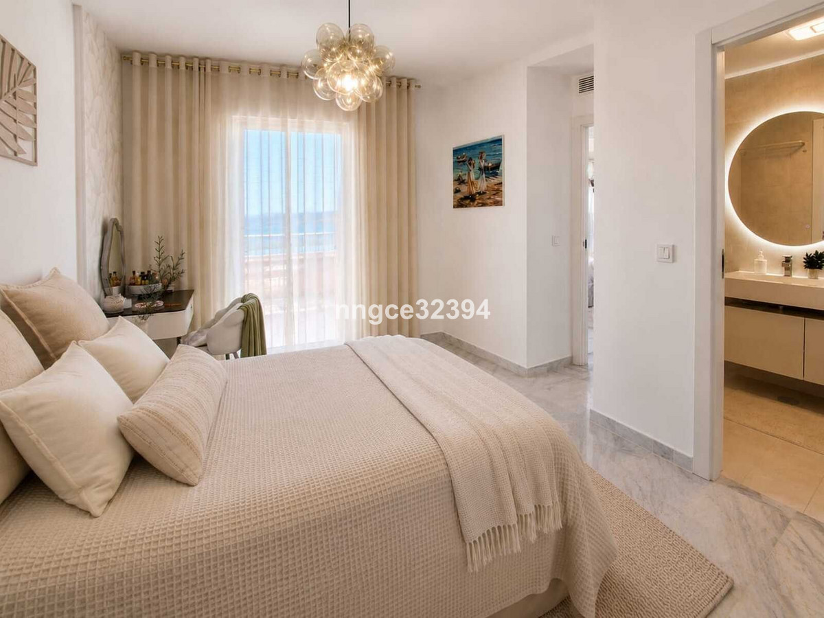 2 Bed Apartment for sale in La Duquesa Costa Del Sol, Málaga, Spain