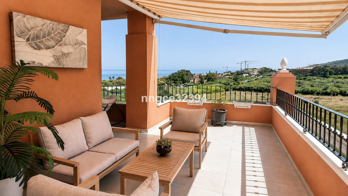 2 Bed Apartment for sale in La Duquesa Costa Del Sol, Málaga, Spain