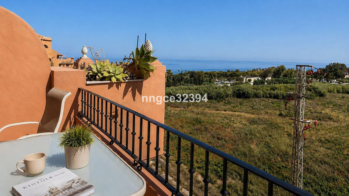 2 Bed Apartment for sale in La Duquesa Costa Del Sol, Málaga, Spain