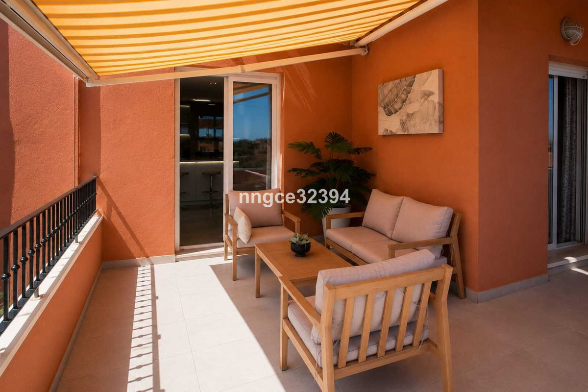 2 Bed Apartment for sale in La Duquesa Costa Del Sol, Málaga, Spain