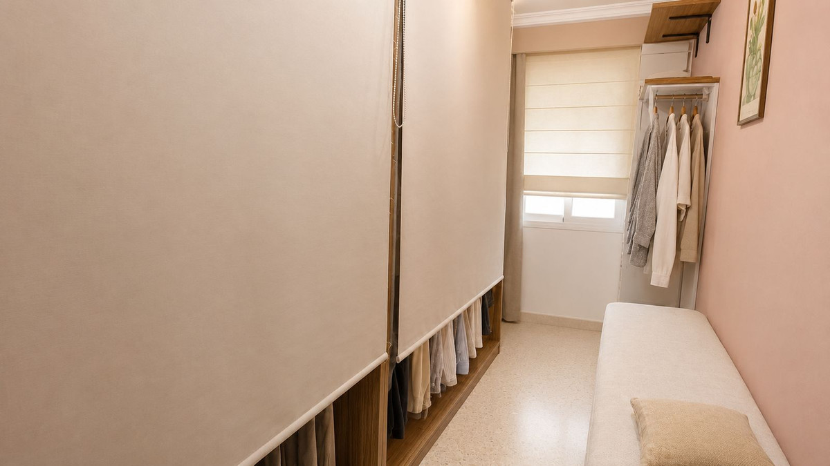 4 Bed Townhouse for sale in La Línea Costa Del Sol, Cádiz, Spain