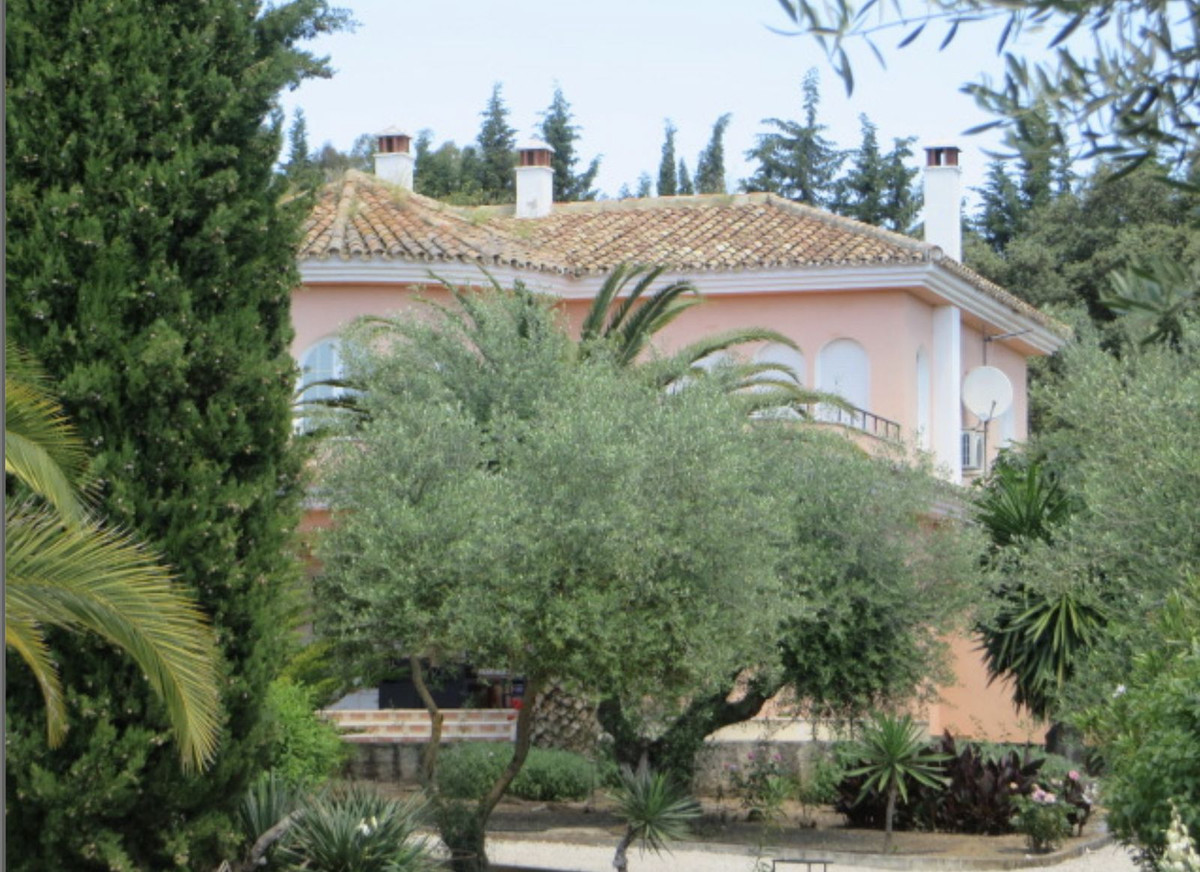 4 Bed Townhouse for sale in Ronda Costa Del Sol, Málaga, Spain