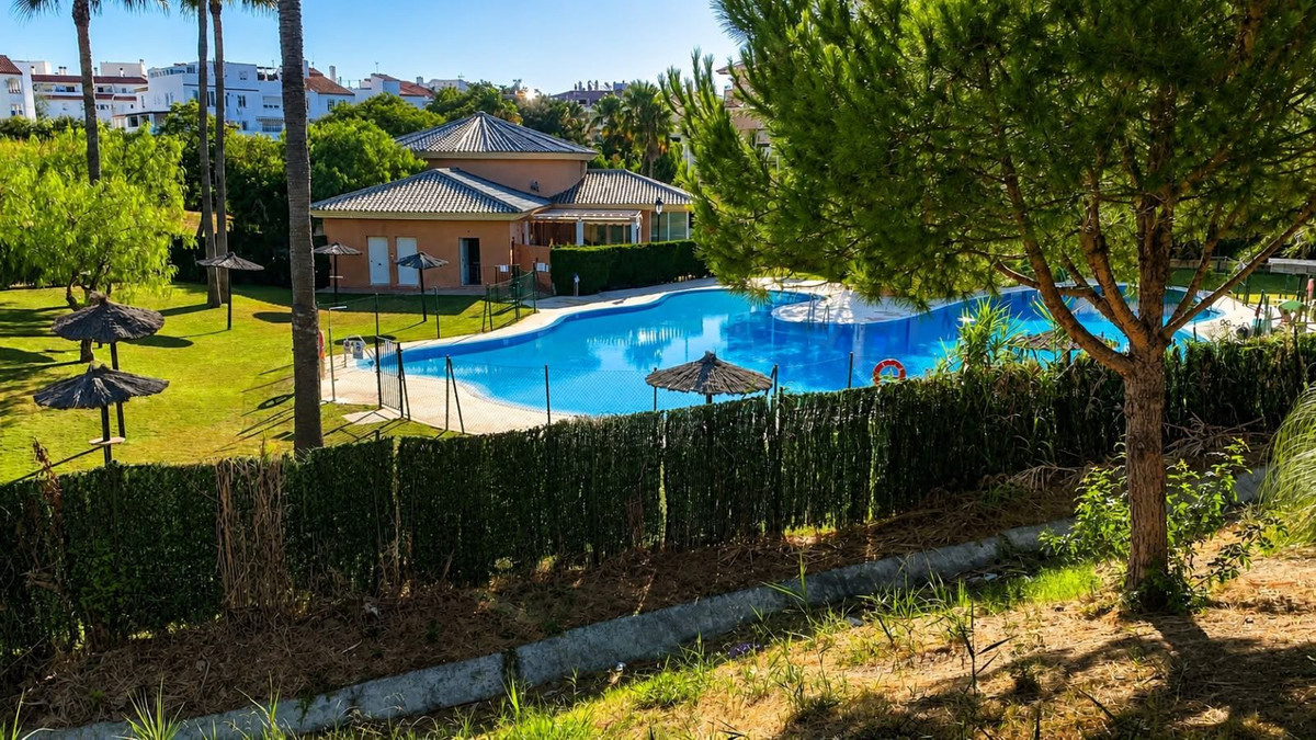 1 Bed Apartment for sale in San Luis De Sabinillas Costa Del Sol, Málaga, Spain