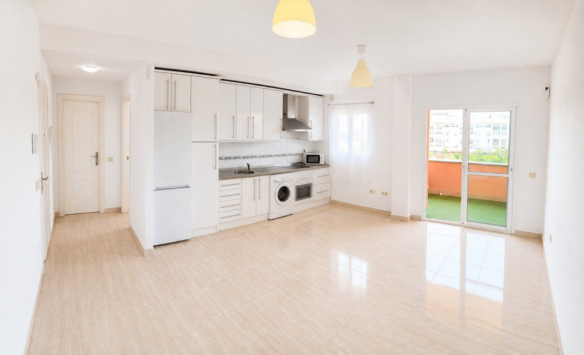 1 Bed Apartment for sale in San Luis De Sabinillas Costa Del Sol, Málaga, Spain
