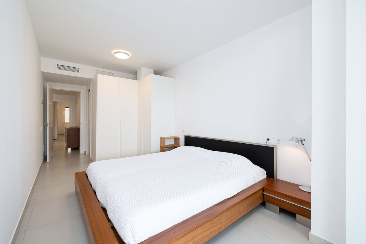 2 Bed Apartment for sale in Benalmadena Costa Costa Del Sol, Málaga, Spain