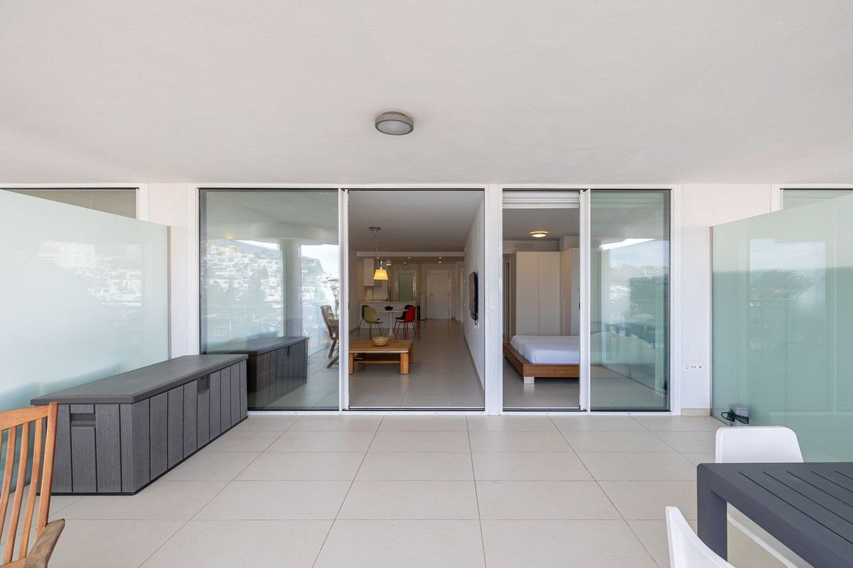 2 Bed Apartment for sale in Benalmadena Costa Costa Del Sol, Málaga, Spain