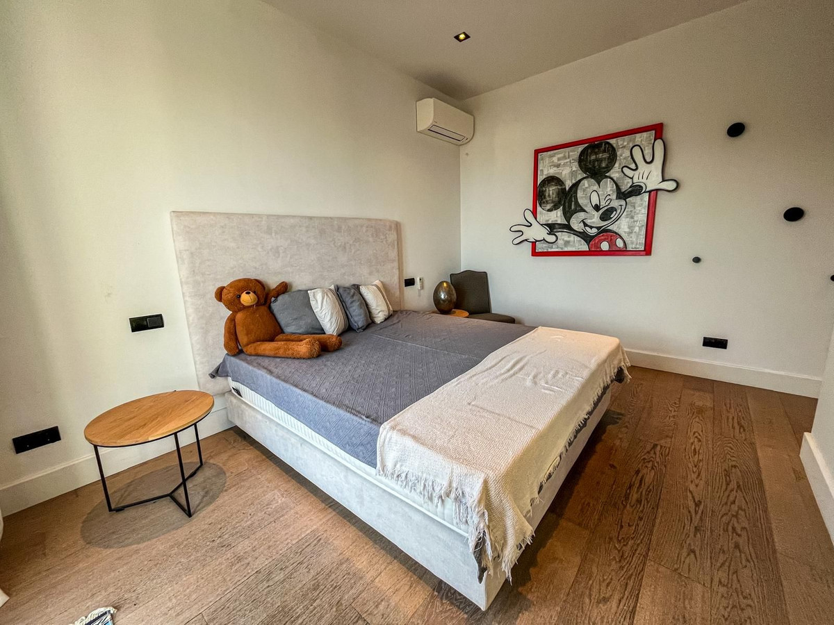 5 Bed Townhouse for sale in Sotogrande Costa Del Sol, Cádiz, Spain