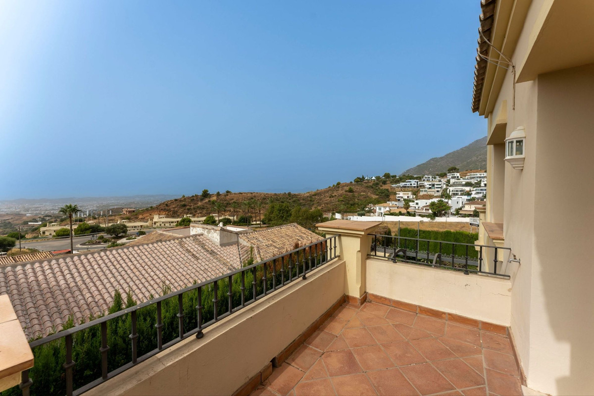 3 Bed Townhouse for sale in Mijas Costa Del Sol, Málaga, Spain