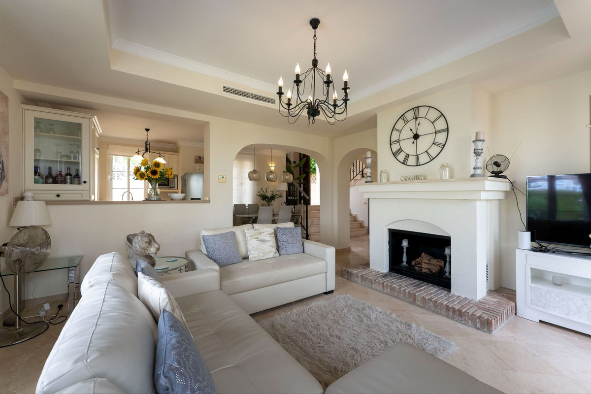 3 Bed Townhouse for sale in Mijas Costa Del Sol, Málaga, Spain