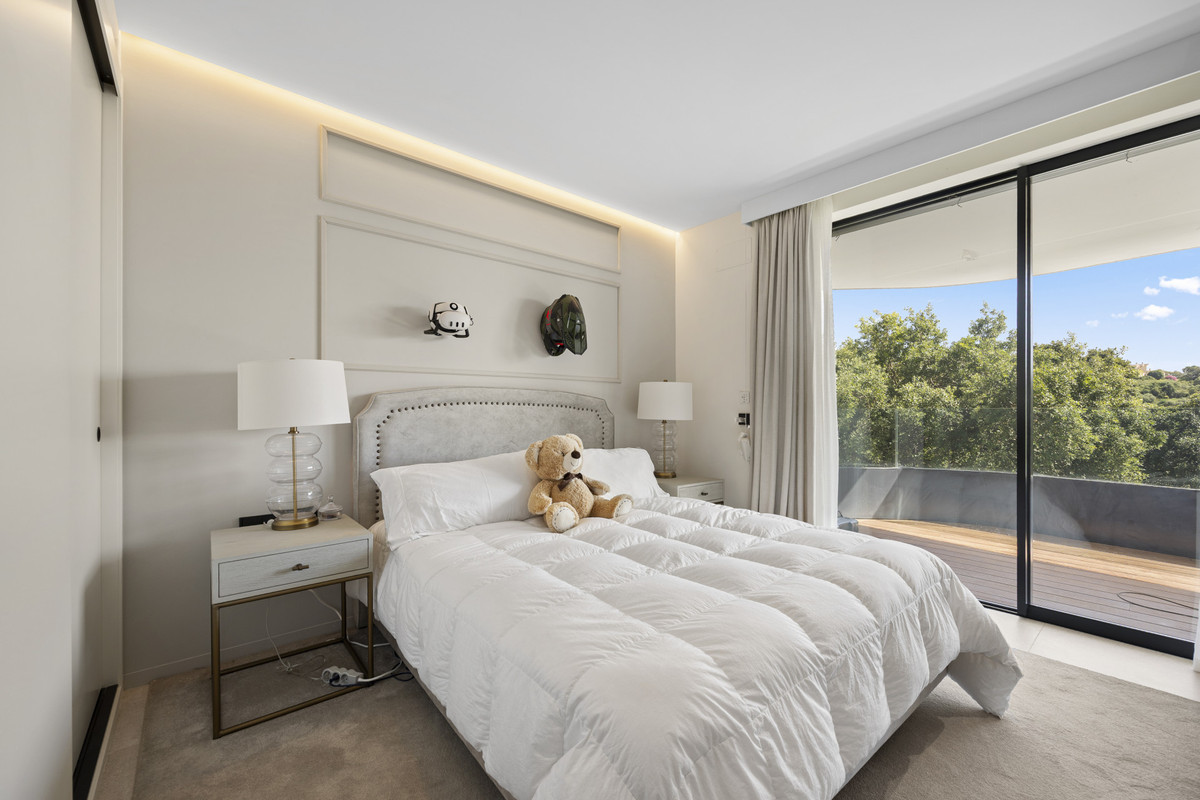 Se vende Apartamento Planta Media de 3 dormitorios en Costa Del Sol, Cadiz, España