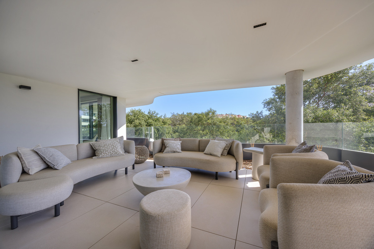 Se vende Apartamento Planta Media de 3 dormitorios en Costa Del Sol, Cadiz, España